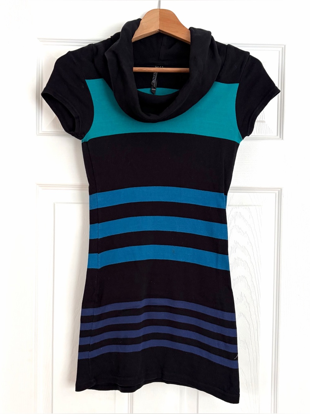 Razzle Dazzle Tunic Top Size M